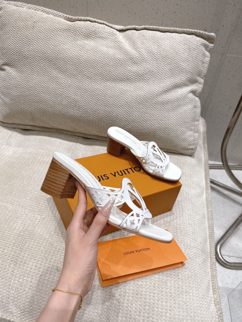 l0vis Vvtt0n slippers